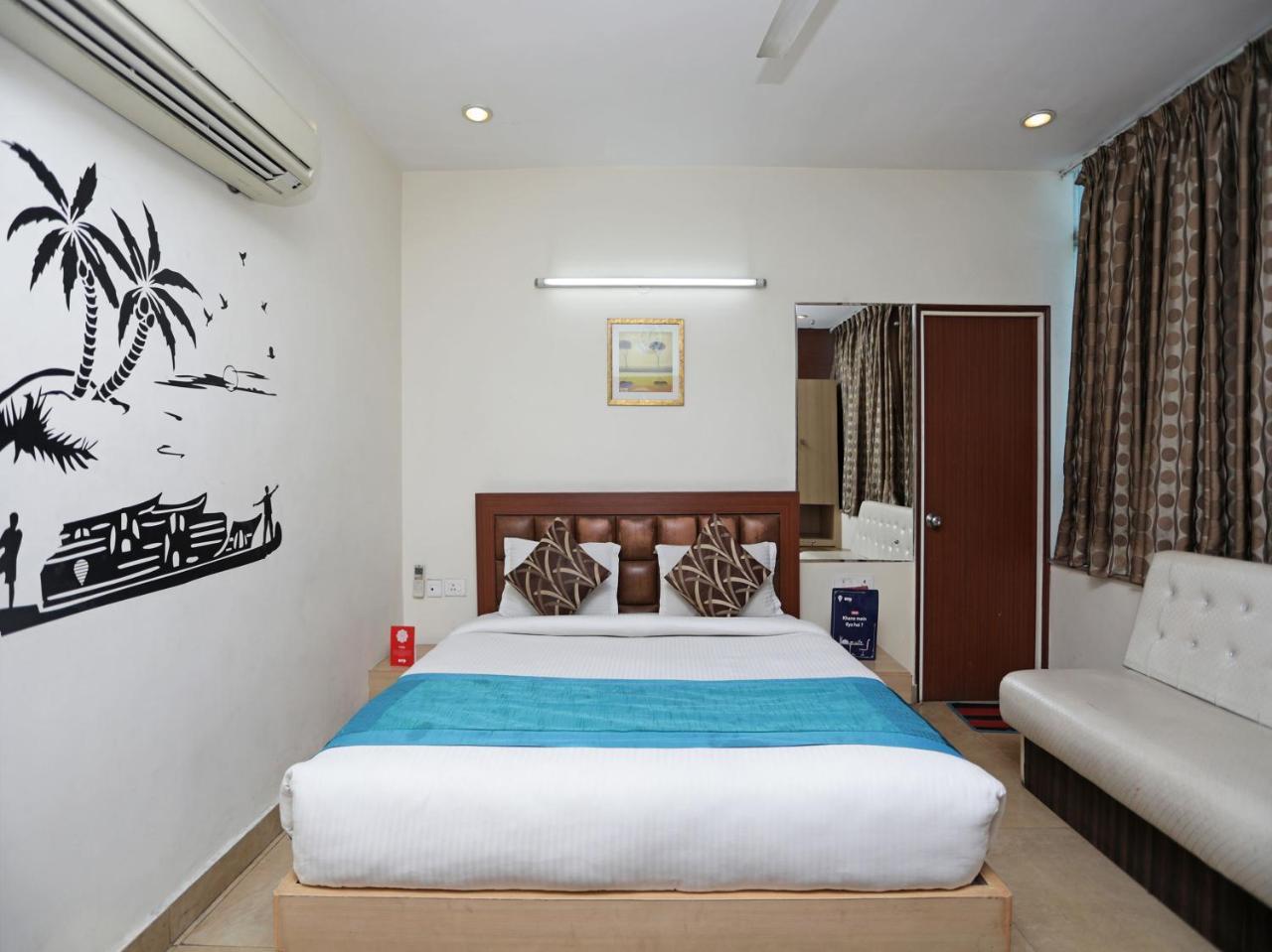 Oyo 1524 Hotel Vaani Continental Kanpur Bagian luar foto